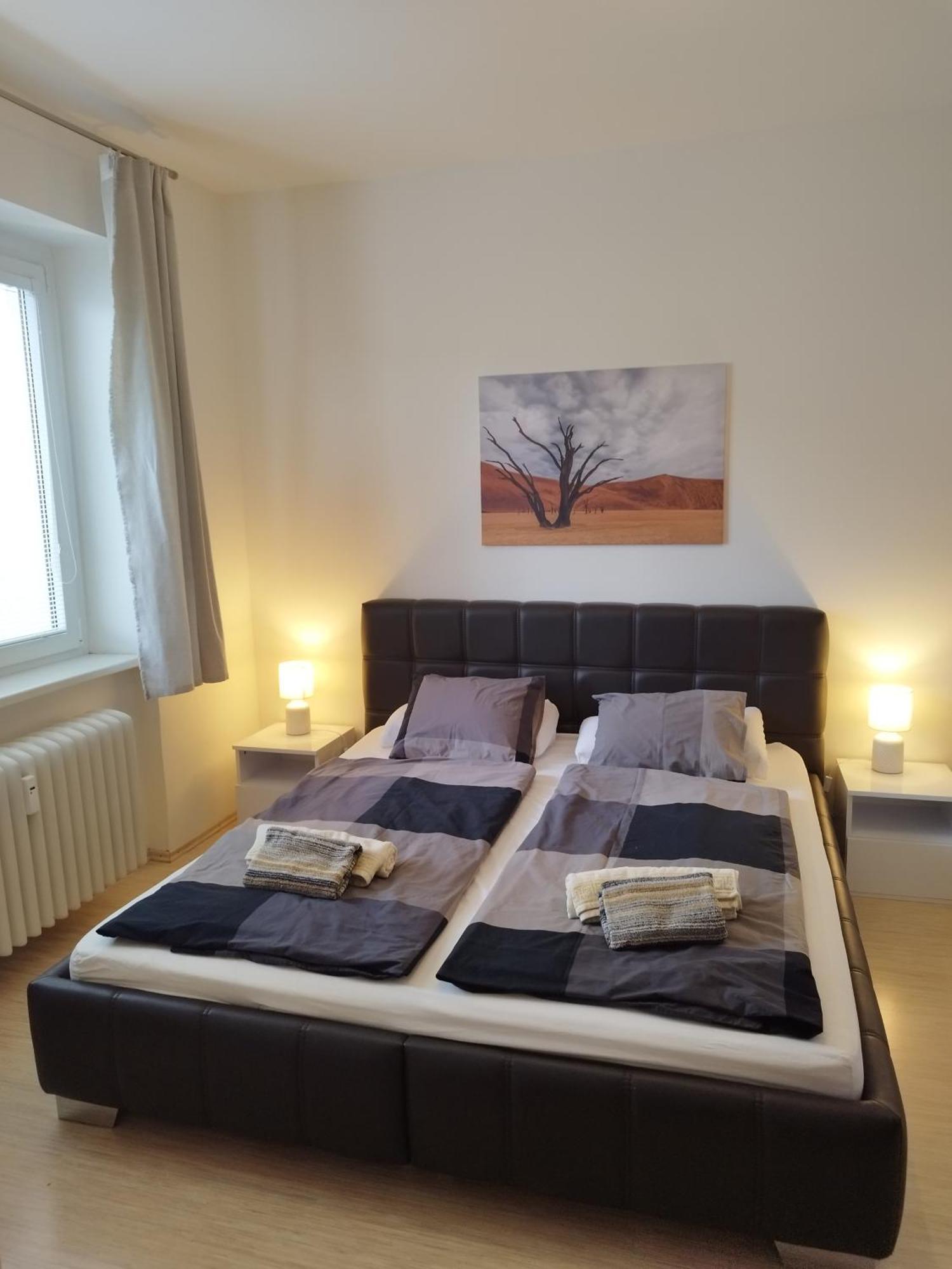 ブラチスラヴァAmazing Flat In Old Town With Large Balconyアパートメント エクステリア 写真