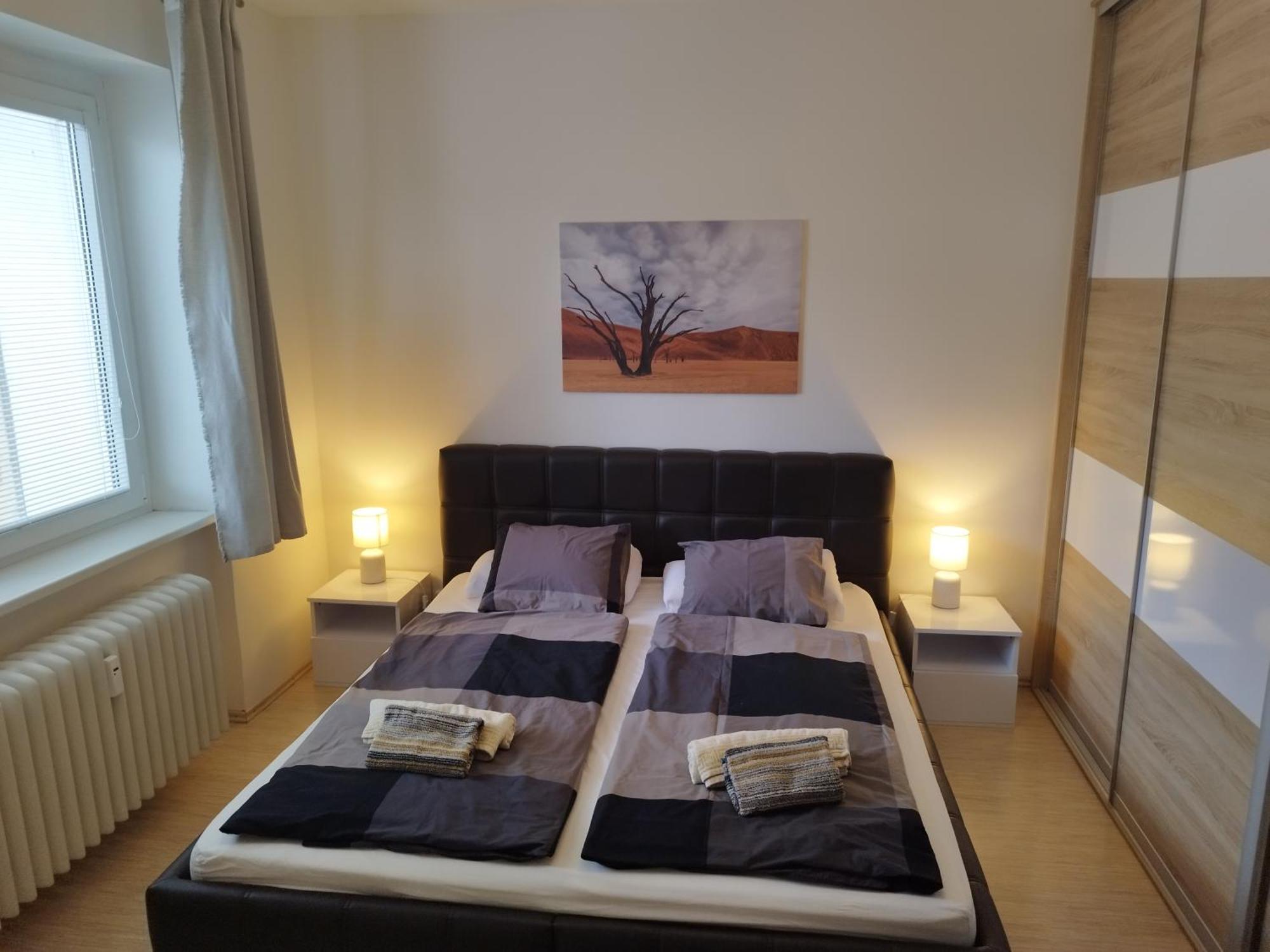 ブラチスラヴァAmazing Flat In Old Town With Large Balconyアパートメント エクステリア 写真